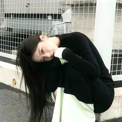 她在梦中跳舞